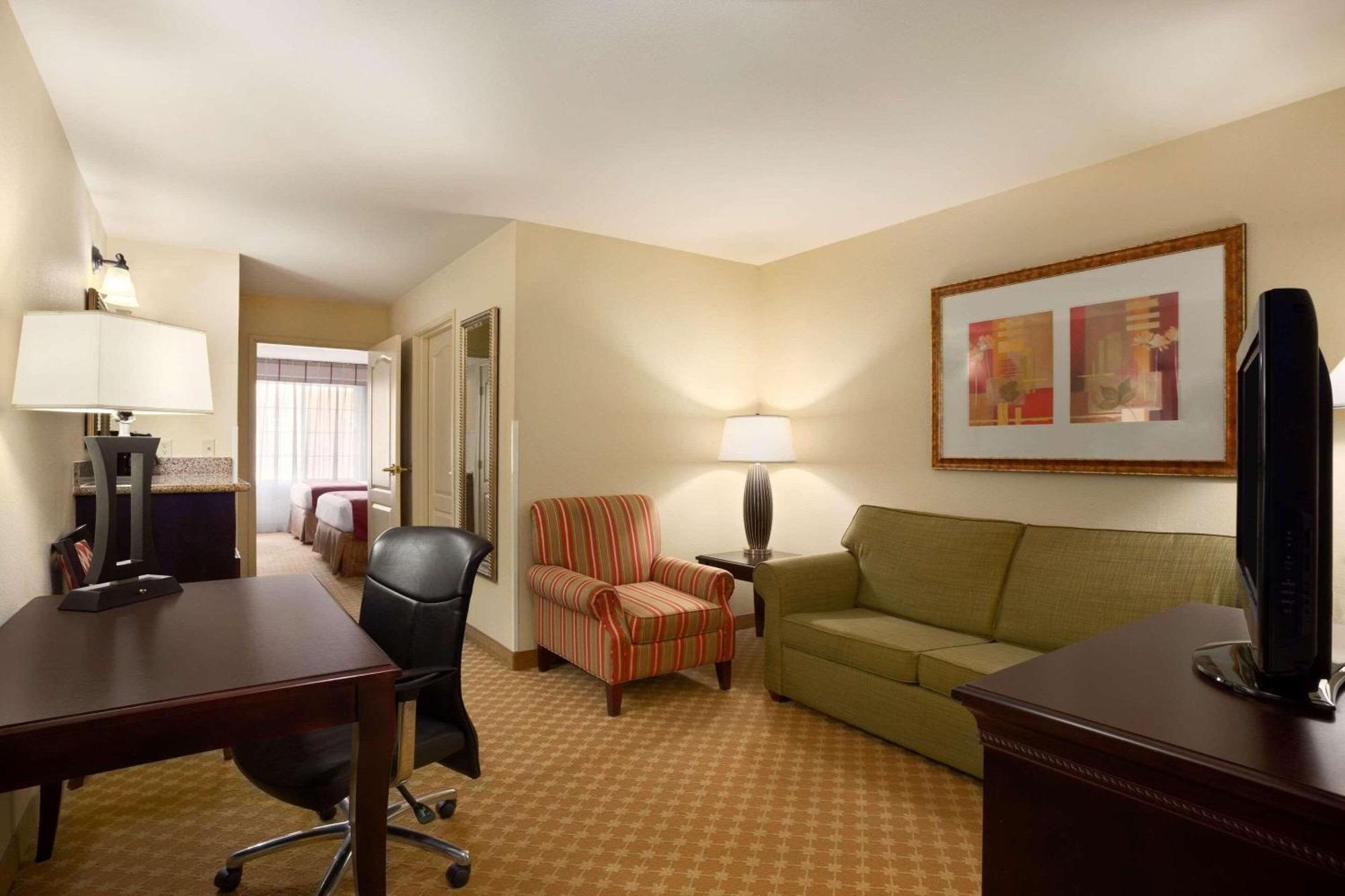 Country Inn & Suites By Radisson, Washington At Meadowlands, Pa ภายนอก รูปภาพ